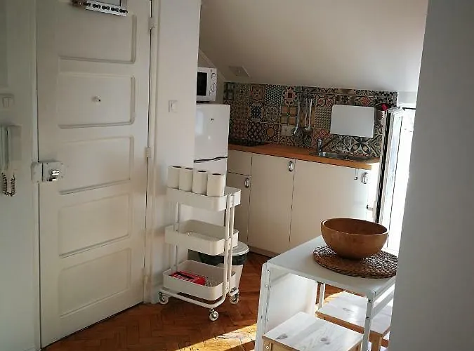 Апартаменты Cosy Attic Center